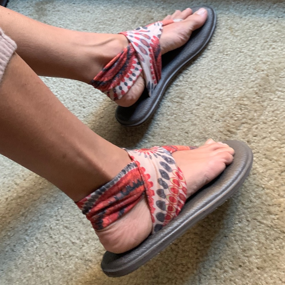 SANOK SANDALS - Picture 3 of 8